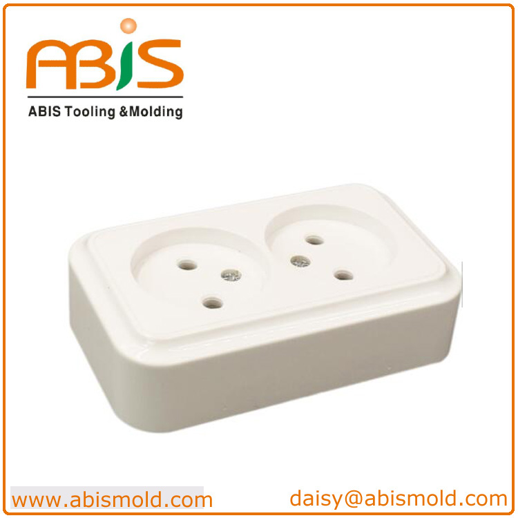white wall switch.jpg